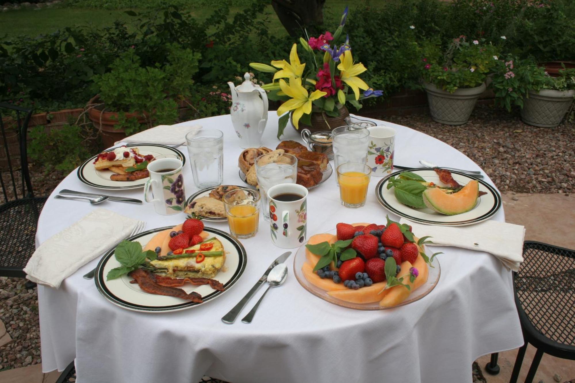 Mon Ami Bed And Breakfast Тусон Экстерьер фото